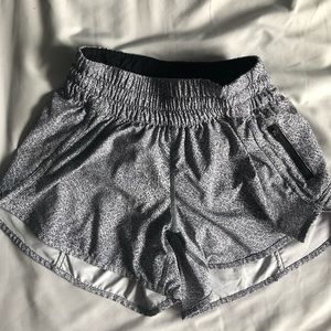 Lululemon Shorts 2.5”